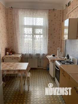 2-к квартира, вторичка, 62м2, 4/4 этаж