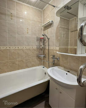 3-к квартира, вторичка, 63м2, 6/9 этаж