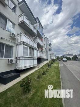 2-к квартира, вторичка, 54м2, 1/3 этаж