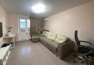 3-к квартира, вторичка, 74м2, 1/9 этаж