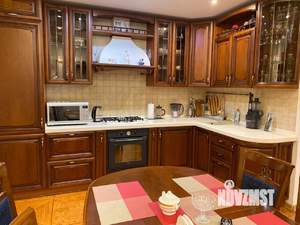 3-к квартира, вторичка, 118м2, 2/10 этаж