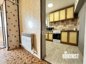 3-к квартира, вторичка, 58м2, 1/1 этаж