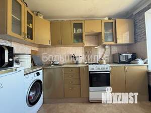 3-к квартира, вторичка, 63м2, 8/9 этаж