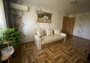 2-к квартира, вторичка, 43м2, 3/5 этаж