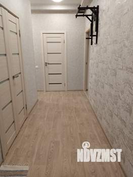 2-к квартира, вторичка, 56м2, 1/3 этаж