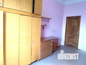 3-к квартира, вторичка, 18м2, 4/4 этаж