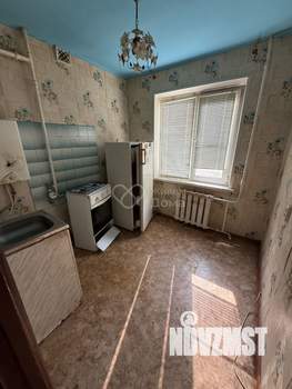 2-к квартира, вторичка, 45м2, 1/4 этаж