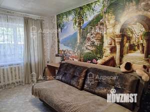 2-к квартира, вторичка, 45м2, 1/4 этаж