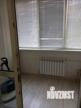 2-к квартира, вторичка, 61м2, 1/4 этаж