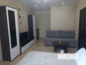 2-к квартира, вторичка, 61м2, 1/4 этаж