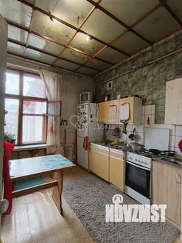 3-к квартира, вторичка, 18м2, 4/4 этаж