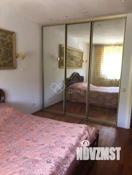 4-к квартира, вторичка, 108м2, 3/10 этаж