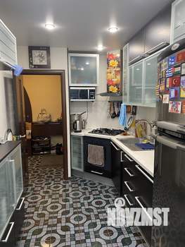 3-к квартира, вторичка, 65м2, 8/9 этаж