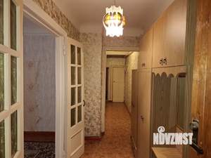2-к квартира, вторичка, 61м2, 1/5 этаж