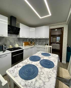 4-к квартира, вторичка, 75м2, 3/10 этаж