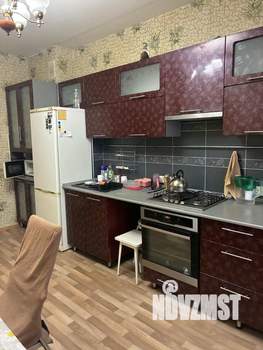 2-к квартира, вторичка, 61м2, 1/9 этаж