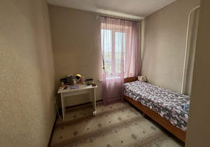 1-к квартира, вторичка, 42м2, 4/4 этаж