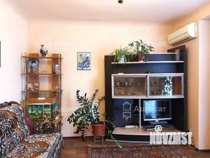 2-к квартира, вторичка, 55м2, 3/5 этаж