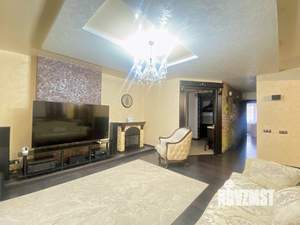 4-к квартира, вторичка, 130м2, 2/10 этаж