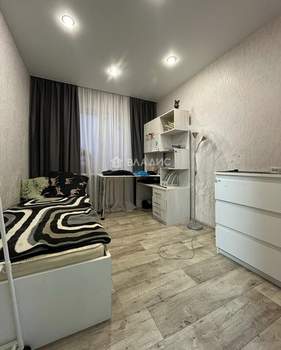 4-к квартира, вторичка, 58м2, 1/5 этаж