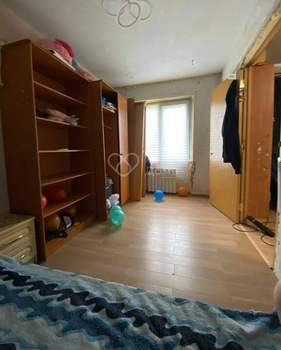 3-к квартира, вторичка, 58м2, 1/4 этаж