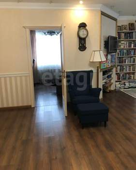 4-к квартира, вторичка, 130м2, 11/17 этаж