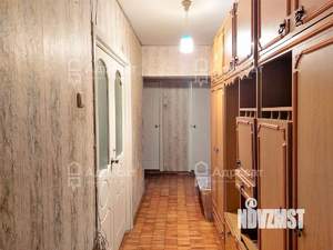 3-к квартира, вторичка, 64м2, 1/9 этаж