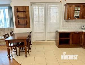 4-к квартира, вторичка, 145м2, 8/9 этаж