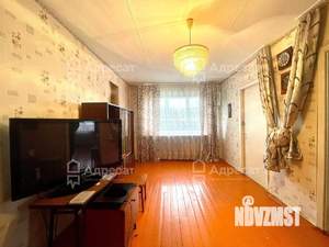 4-к квартира, вторичка, 62м2, 3/5 этаж