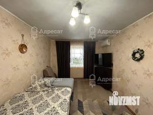 2-к квартира, вторичка, 42м2, 1/4 этаж