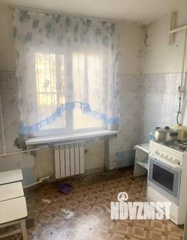 2-к квартира, вторичка, 45м2, 1/4 этаж