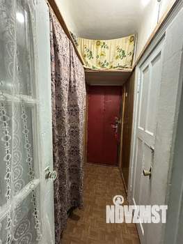 2-к квартира, вторичка, 43м2, 1/4 этаж