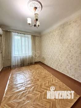 2-к квартира, вторичка, 61м2, 1/5 этаж
