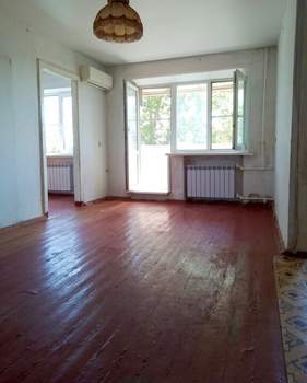 2-к квартира, вторичка, 42м2, 4/4 этаж