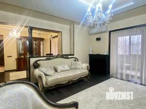 4-к квартира, вторичка, 130м2, 2/10 этаж