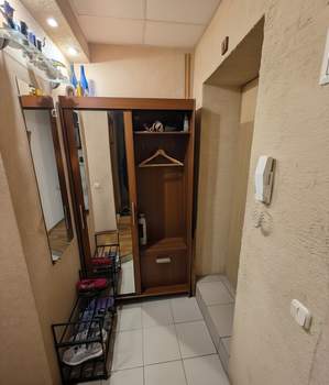 2-к квартира, вторичка, 42м2, 3/4 этаж