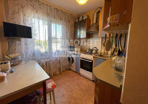 4-к квартира, вторичка, 76м2, 1/5 этаж