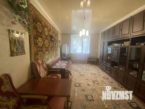 2-к квартира, вторичка, 56м2, 1/5 этаж