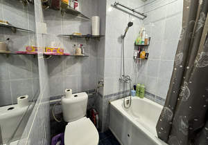 1-к квартира, вторичка, 42м2, 4/4 этаж