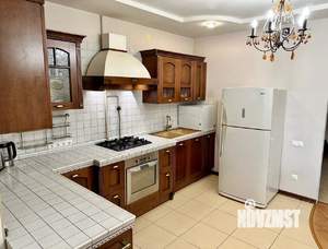 4-к квартира, вторичка, 145м2, 8/9 этаж