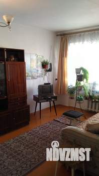 3-к квартира, вторичка, 57м2, 1/4 этаж