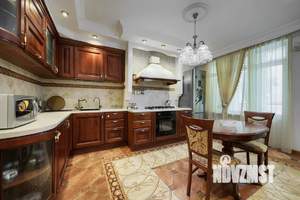3-к квартира, вторичка, 107м2, 3/9 этаж