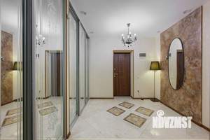 3-к квартира, вторичка, 100м2, 7/10 этаж