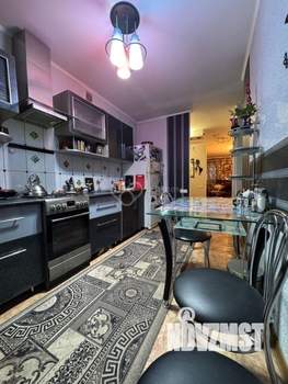 4-к квартира, вторичка, 121м2, 1/9 этаж