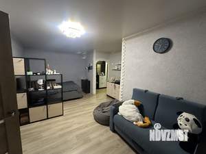 2-к квартира, вторичка, 43м2, 1/4 этаж