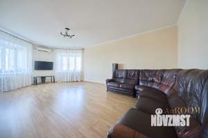 3-к квартира, вторичка, 102м2, 10/16 этаж