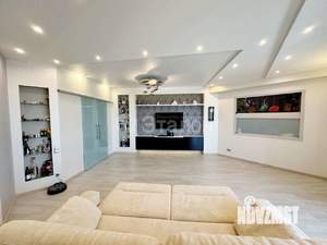 3-к квартира, вторичка, 131м2, 13/15 этаж