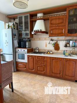 3-к квартира, вторичка, 97м2, 8/10 этаж