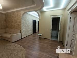 2-к квартира, вторичка, 60м2, 1/4 этаж