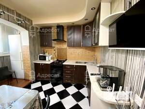 2-к квартира, вторичка, 52м2, 1/9 этаж